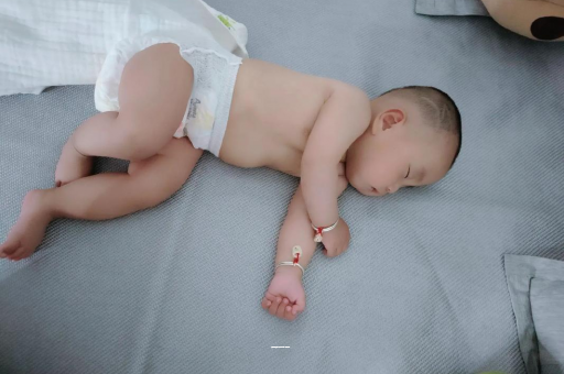 武夷山四个月宝宝12斤